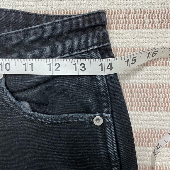 | AMO | Stix Crop black magic jeans. Size 25. - Picture 6 of 8